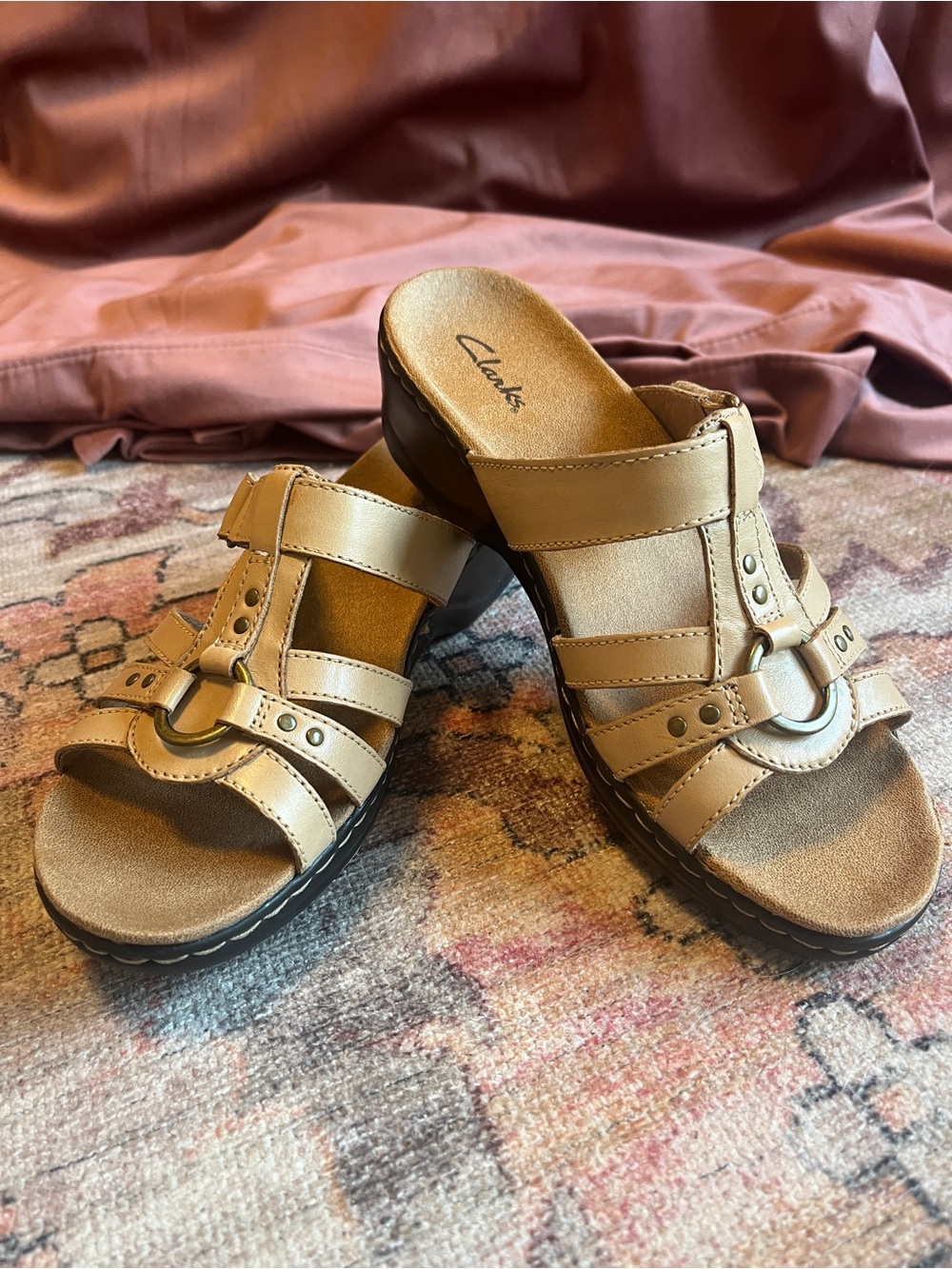 Clarks Lexi Jasmine Nude Leather Comfort Wedge Slide Sandals Women’s 8.5 M NIB